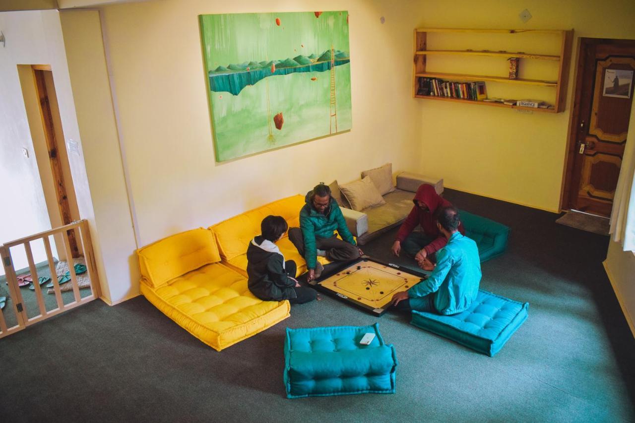 Raybo Hostel Leh Buitenkant foto