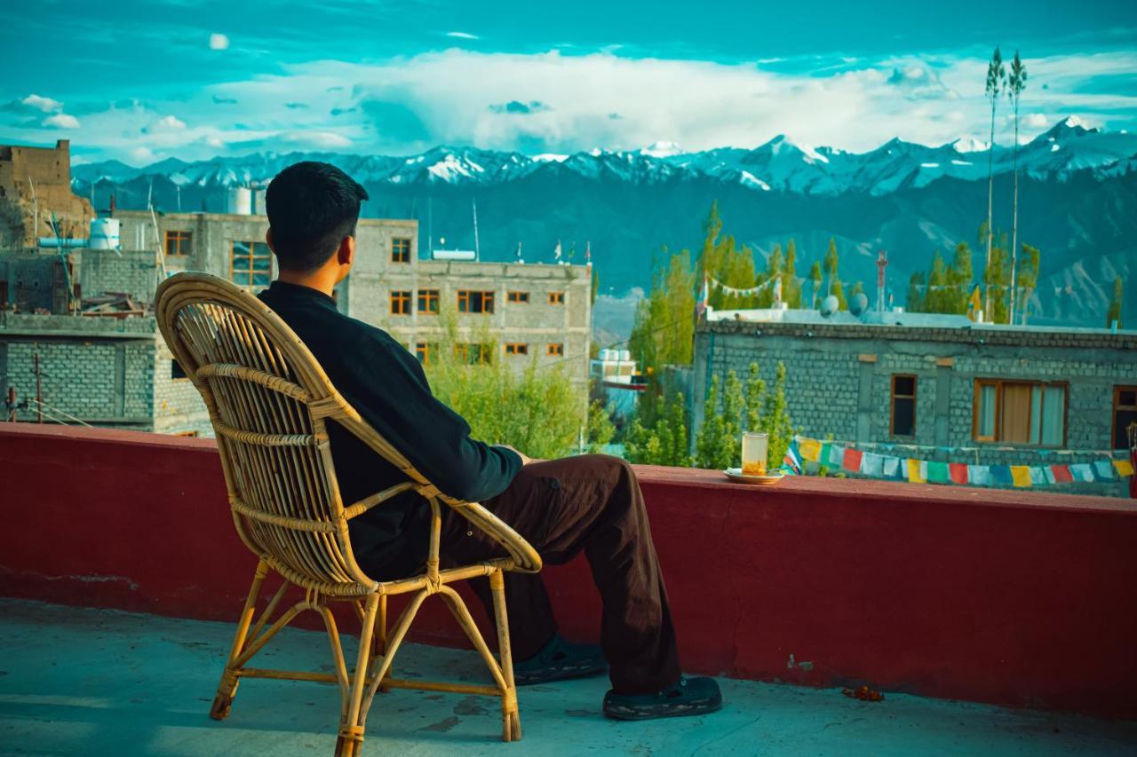 Raybo Hostel Leh Buitenkant foto